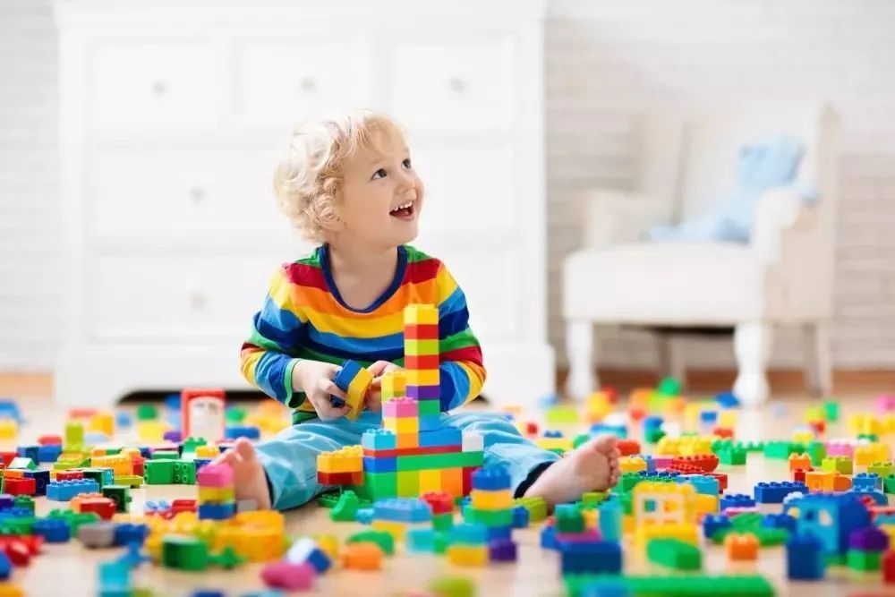 孩子注意力总是不集中怎么办？先记住这些要点